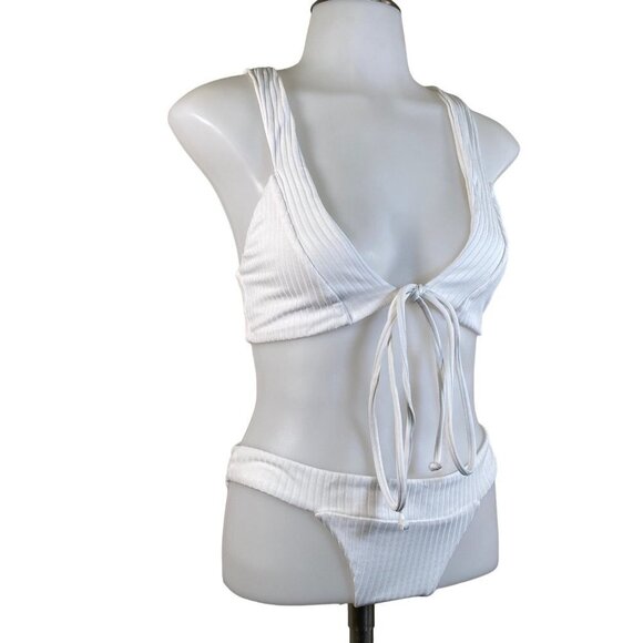 Sade Bikini in White - Lovers and Friends - Picture 2 of 12